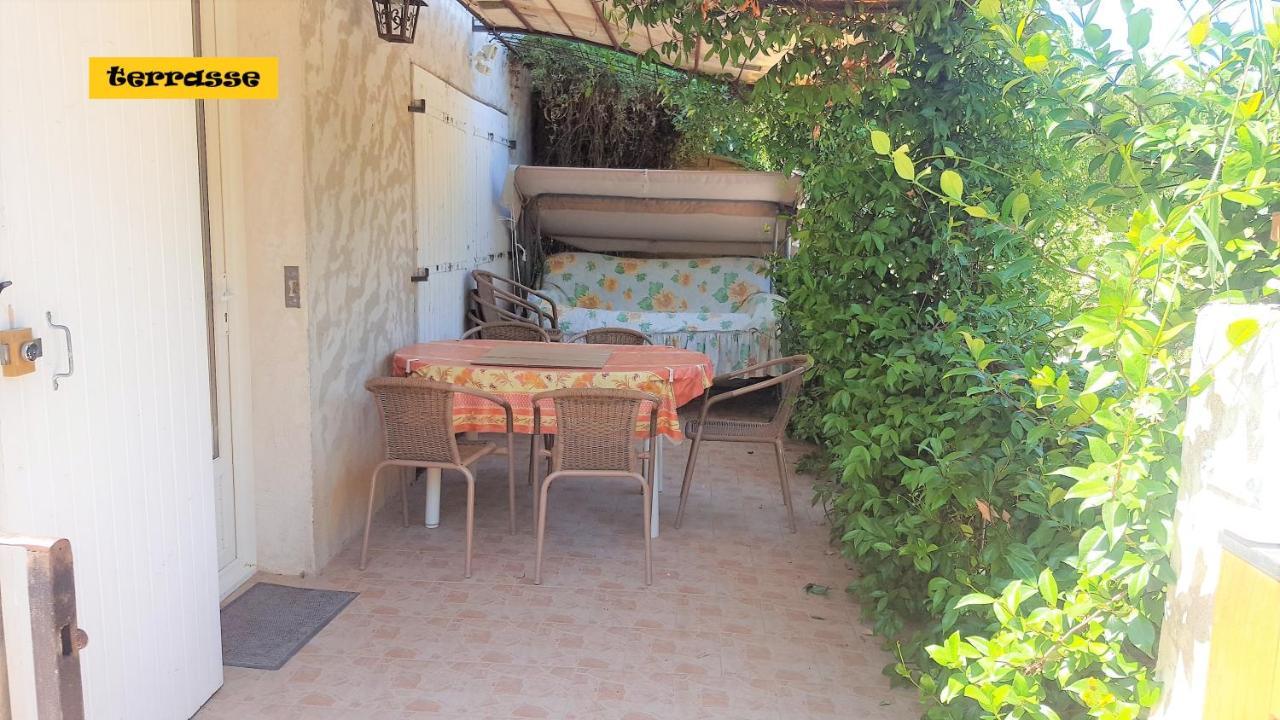 Les Lauriers Villa Le Castellet  Buitenkant foto